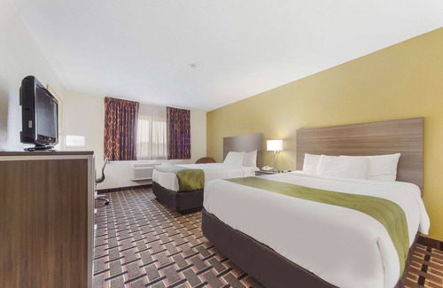 Lincoln Hotel | Quality Inn Lincoln Cornhusker