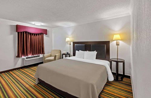 Marietta Hotel | Quality Inn Marietta near Dobbins ARB