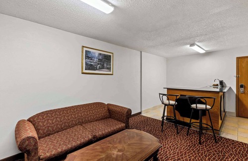 Marietta Hotel | Quality Inn Marietta near Dobbins ARB