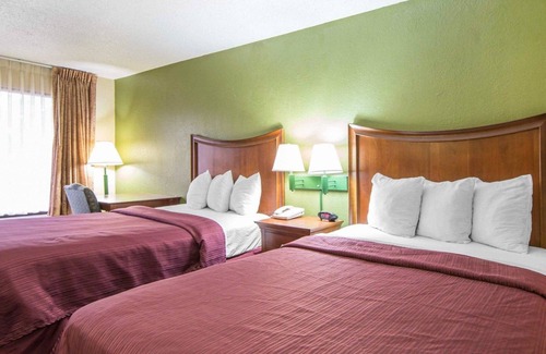 Knoxville Hotel | Quality Inn Merchants Drive