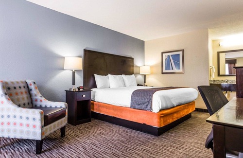 Charleston Hotel | Quality Inn Mt. Pleasant - Charleston