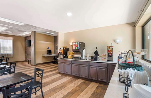 Wilkesboro Hotel | Quality Inn near Speedway