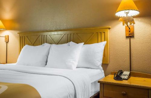 Pinetop Hotel | Quality Inn Pinetop Lakeside