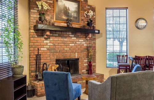 Pinetop Hotel | Quality Inn Pinetop Lakeside