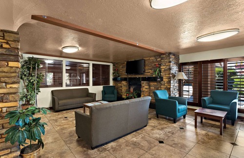 St. George Hotel | Quality Inn Saint George South Bluff