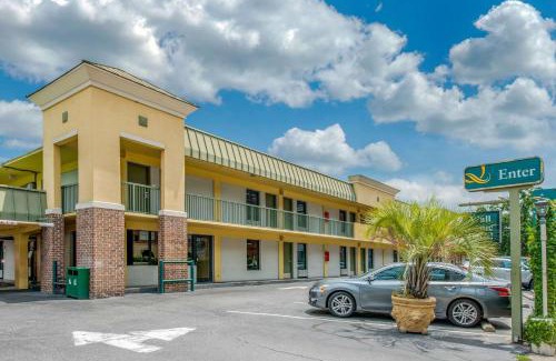 Historic District - North Hotel | Quality Inn Savannah Historic District