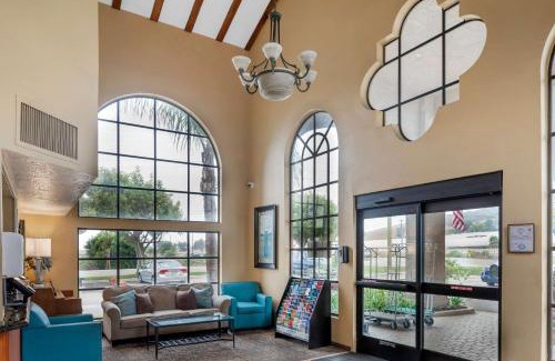 Camarillo Hotel | Quality Inn & Suites Camarillo-Oxnard