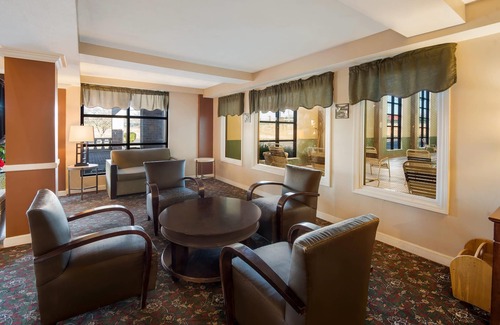 Forest Park Hotel | Quality inn & Suites Cincinnati I-275