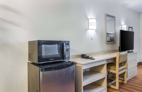Columbus Hotel | Quality Inn & Suites