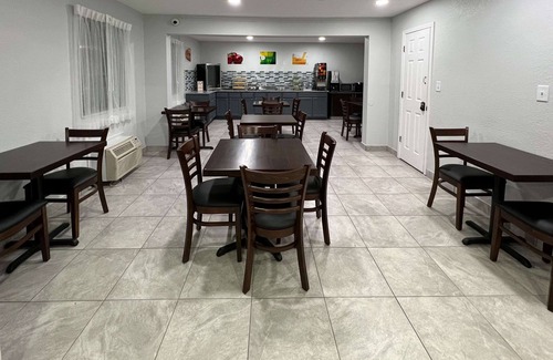 Columbus Hotel | Quality Inn & Suites