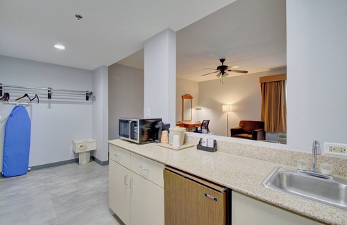 Mount Saint Joseph Hotel | Quality Inn & Suites CVG Airport