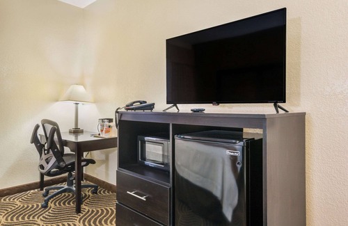 Florence Hotel | Quality Inn & Suites Florence - Cincinnati South