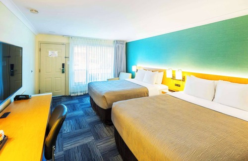 Summerside Hotel | Quality Inn & Suites Garden of the Gulf