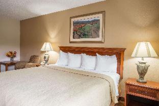 Winston - Salem Hotel | Quality Inn & Suites Hanes Mall