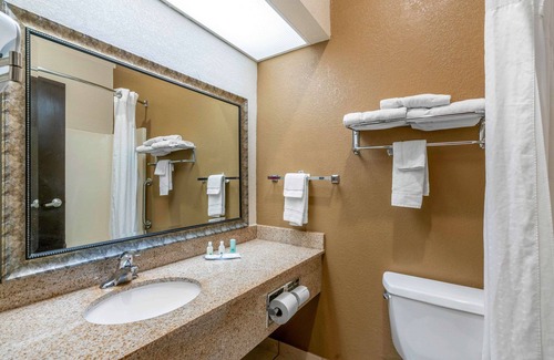 Jefferson City Hotel | Quality Inn & Suites Jefferson City