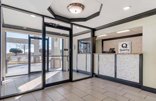 Morrow Hotel | Quality Inn & Suites Morrow Atlanta South