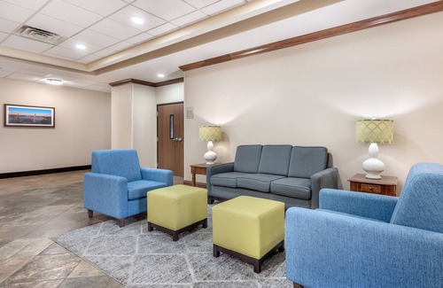 Richland Hotel | Quality Inn & Suites Rockport - Owensboro North (GOLD AWARD WINNER)