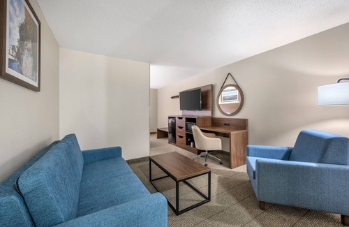 Richland Hotel | Quality Inn & Suites Rockport - Owensboro North (GOLD AWARD WINNER)