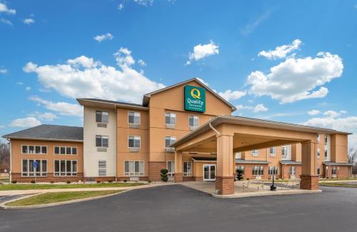 Richland Hotel | Quality Inn & Suites Rockport-Owensboro North GOLD AWARD WINNER