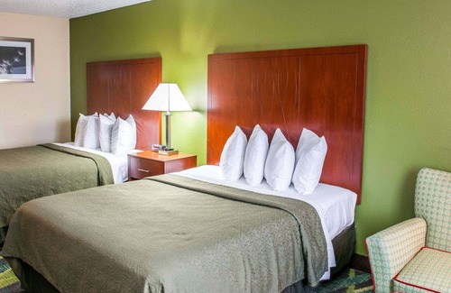 South Bend Hotel | Quality Inn & Suites South Bend Airport
