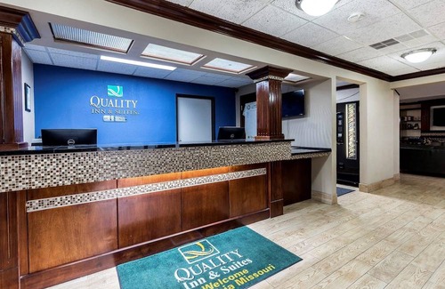 Columbia Hotel | Quality Inn & Suites Columbia I-70