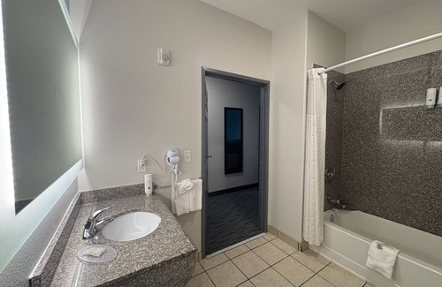 Houma Hotel | Quality Inn & Suites