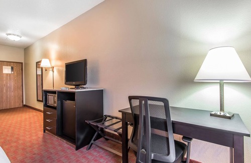 La Vergne Hotel | Quality Inn & Suites