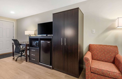 Lincoln Hotel | Quality Inn & Suites