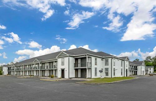 Santee Hotel | Quality Inn & Suites