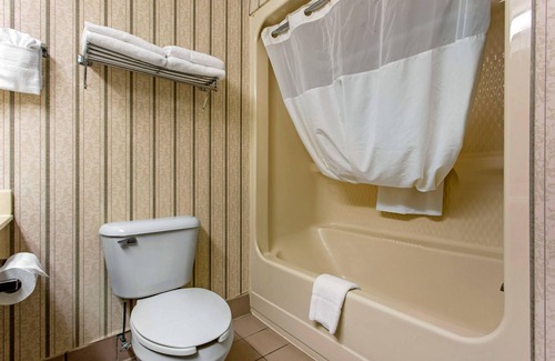Surfside Beach Hotel | Quality Inn Surfside Myrtle Beach