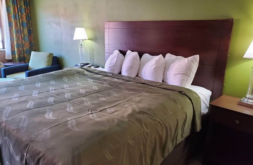 Town Center Hotel | Quality Inn
