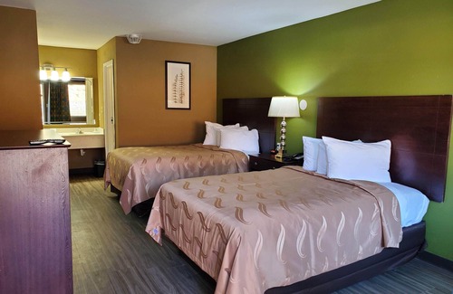 Town Center Hotel | Quality Inn