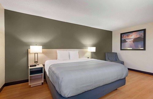 Valley Hotel | Quality Inn Valley - West Point