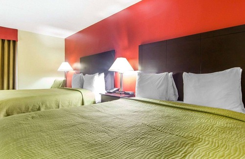 Sweetwater Hotel | Quality Inn West