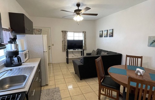 Ensenada Apartamento | Quality Lodging by the Sea. Lovely full size apartment w/balcony and ocean view.