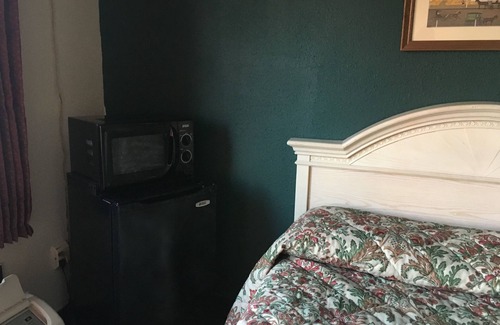 Richmond Hotel | Quality Quarters Inn