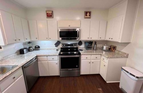 Beaufort Casa | Quality Stay Location. Pet Yes