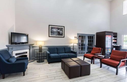 Burleson Hotel | Quality Suites Burleson - Ft Worth