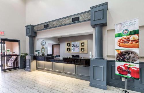 Burleson Hotel | Quality Suites Burleson - Ft Worth