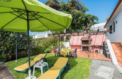 Garajau Villa | Villa de calidad - muy privado con piscina + jardín + barbacoa + 5 minutos a pie de Wi-Fi + de bar