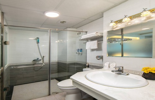 Thanh Xuan Hotel | Quang Chung Hotel