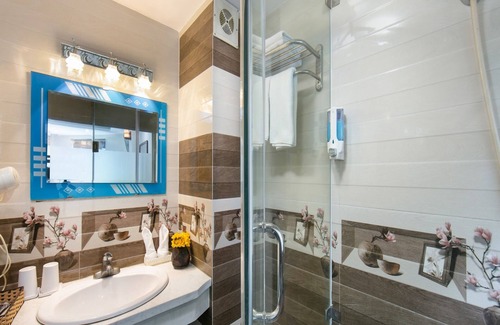 Thanh Xuan Hotel | Quang Chung Hotel