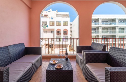 Cavacos Apartamento | Quarteira Beach - 2.º D by HelloVacations