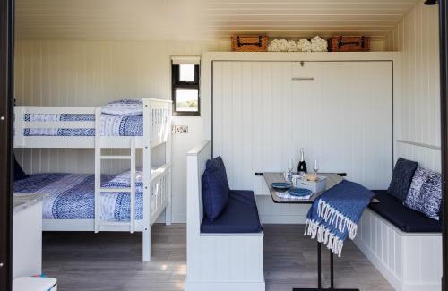 Bangor Otro | Quarterlands Glamping, Shepherds hut Bracken