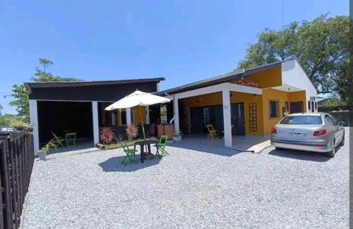 Pontal do Sul Casa | Quarto 2 Privado Confortável em Pontal do Sul