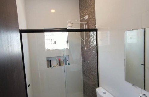 Pontal do Sul Casa | Quarto 2 Privado Confortável em Pontal do Sul