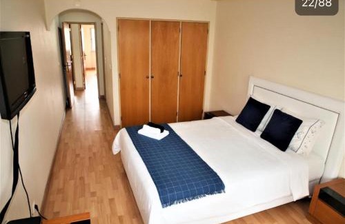 Alto do Pina Casa | Quarto 3 Suíte com ar acondicionado Areeiro