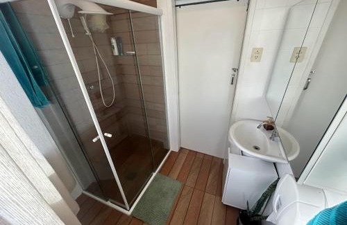 Centro Cama Y Desayuno | Quarto 6 no Centro de Itajaí, Ar+SmartTv