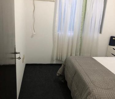 Centro Casa | Quarto a 50 metros da praia