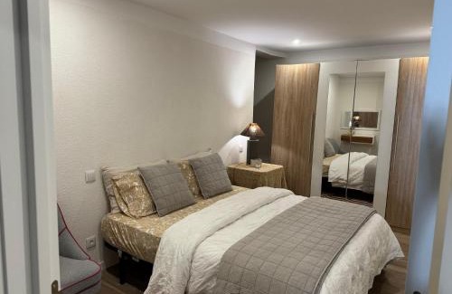 Reboleira Casa | Quarto aconchegante